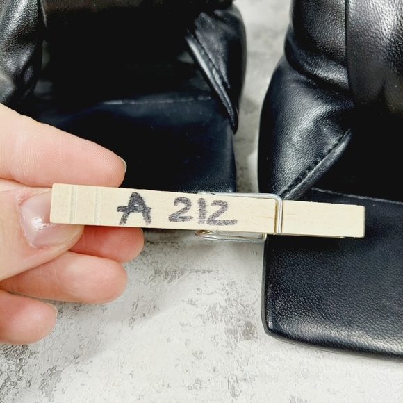 New Marc Fisher LTD Dellian Black Leather Heeled Sandals A212 - Picture 12 of 12